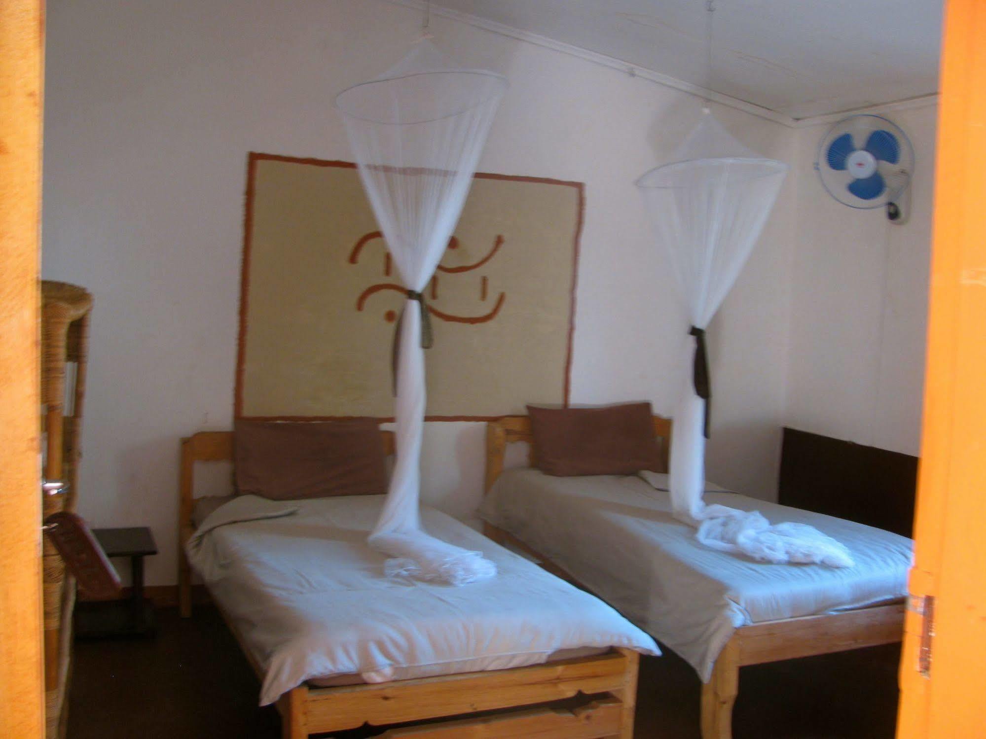 Madidi Lodge Lilongwe Exterior foto